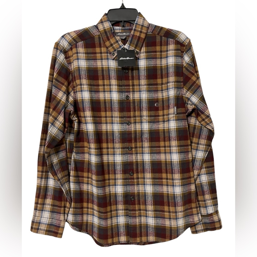 NWT men’s Eddie Bauer plaid button-up shirt —small